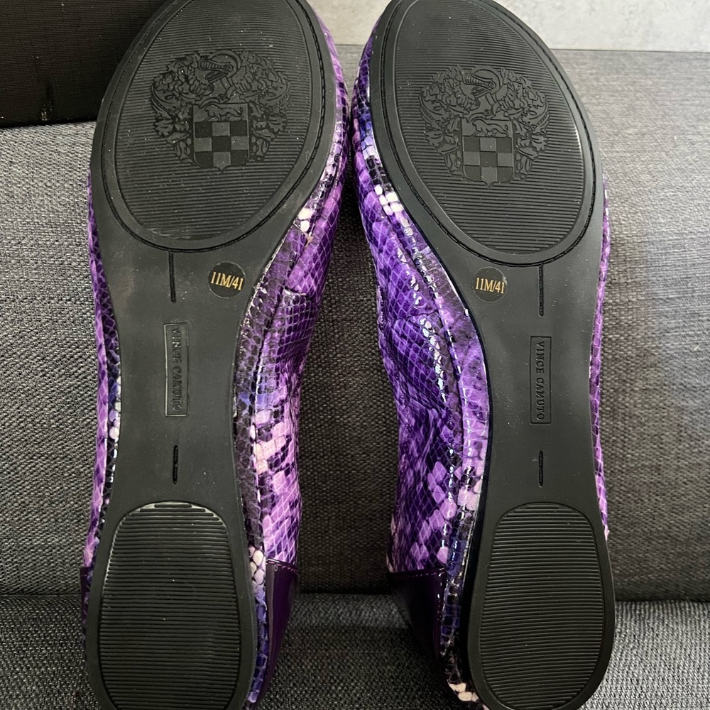 Vince Camuto Purple Snakeskin Ballet Flats - Picture 3 of 4